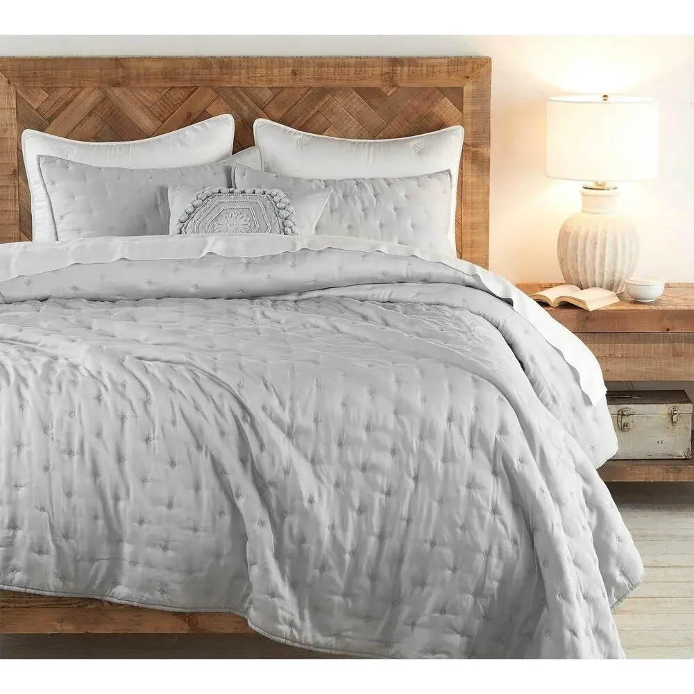 Pottery Barn Tencel Lyocell Tufted KING Quilt ~ Gray Mist